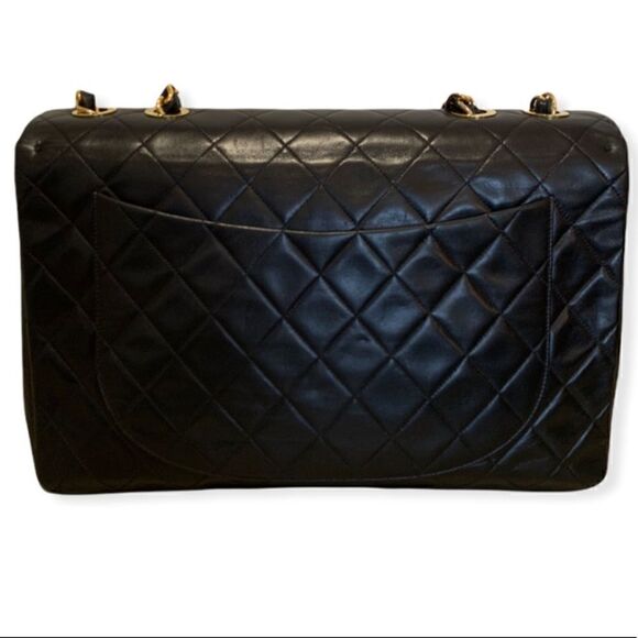 Classic Large Black Quilted Chanel Flap Bag - Picture 7 of 16